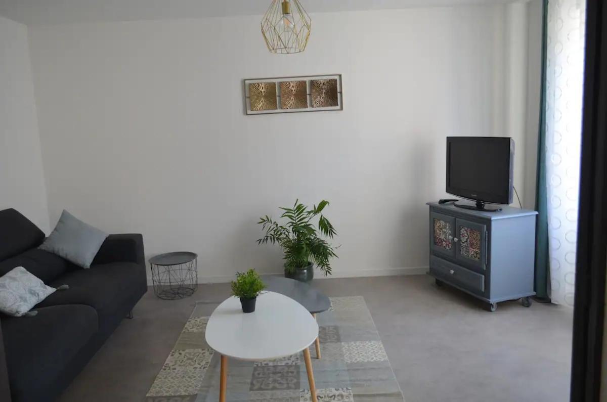 Agreable Maison Petit Jardin A 7 Minutes De Reims Pargny-les-Reims Esterno foto