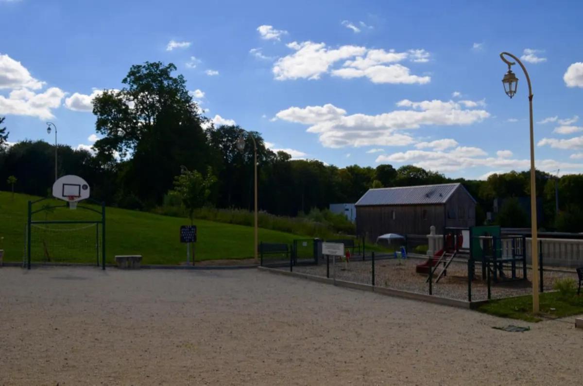 Agreable Maison Petit Jardin A 7 Minutes De Reims Pargny-les-Reims Esterno foto